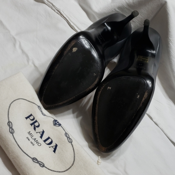Prada shoes - Picture 3 of 5